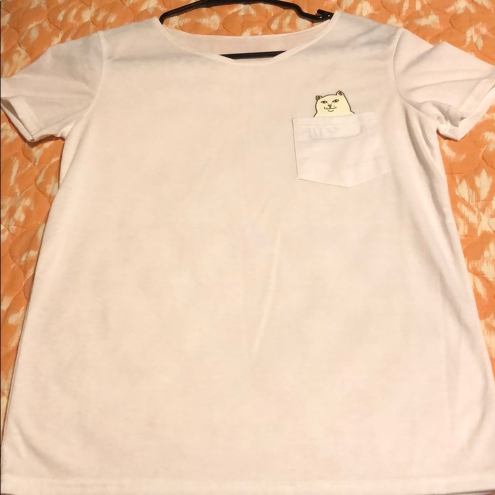 White tee with cat in pocket
